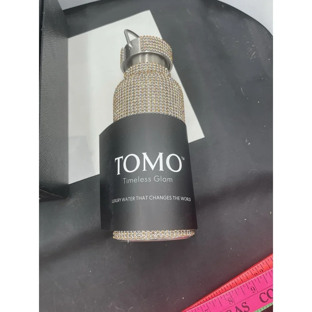 TOMO Luxury Water Bottle In Box 25oz In Gold Sky New In Box Crystals.(43) - Picture 6 of 9